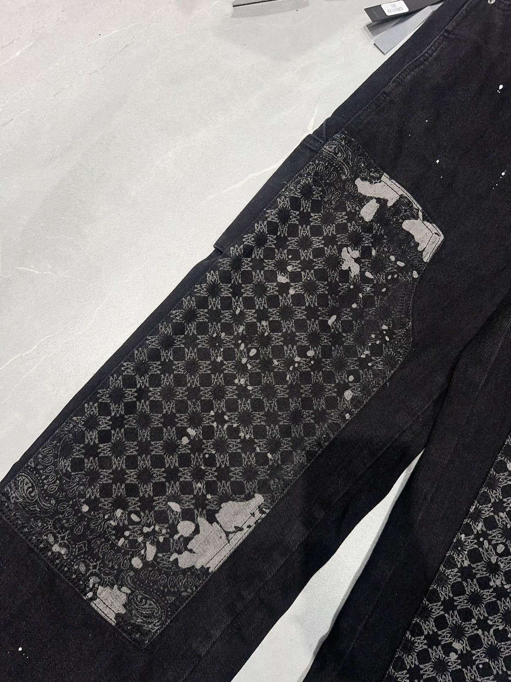 AMIRI BANDANA-PANEL CARPENTER JEANS