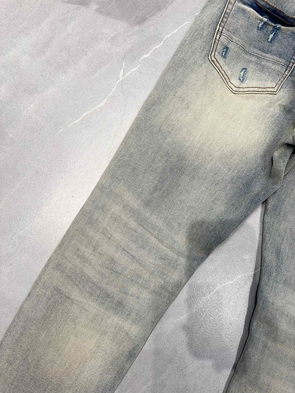 AMIRI MX1 RIPPED SKINNY JEANS