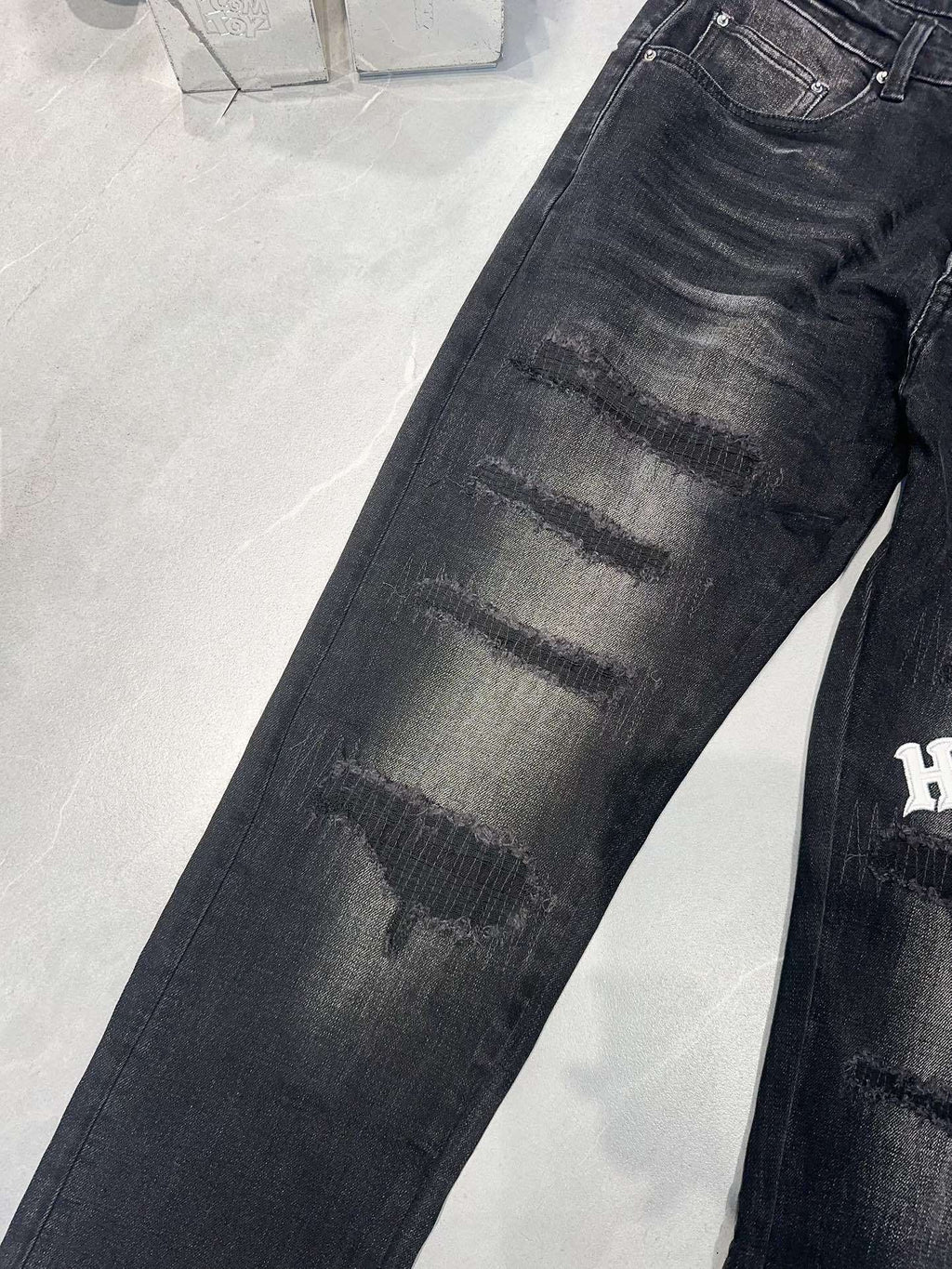 AMIRI DISTRESSED-EFFECT SKINNY JEANS