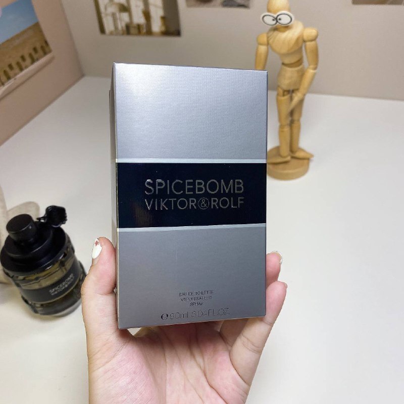 VIKTOR & ROLF SPICEBOMB | EAU DE TOILETTE 90ml